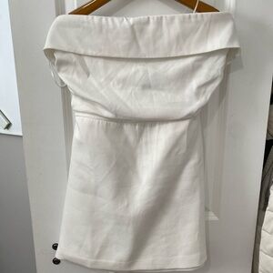 Elegant White Strapless Dress